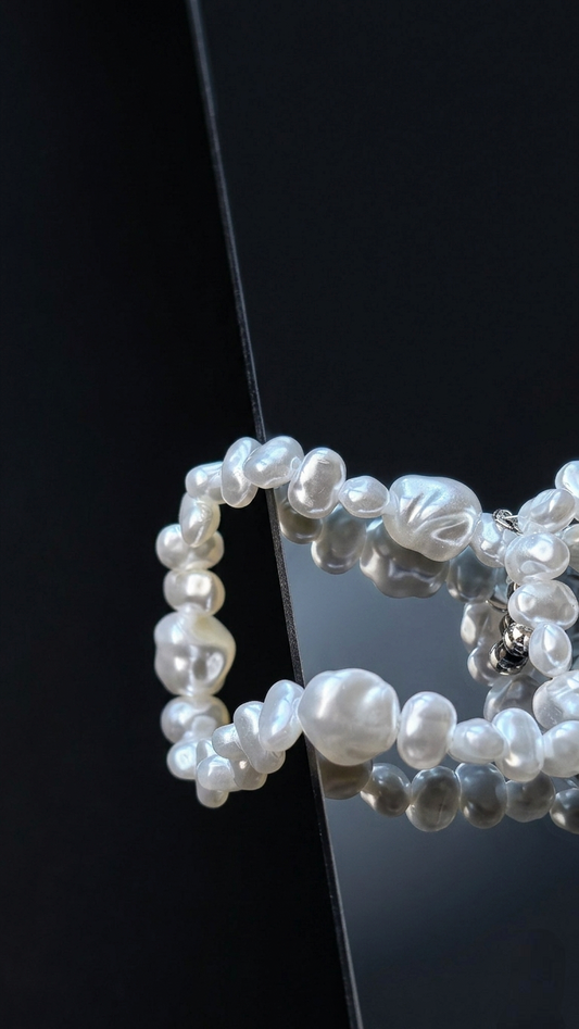 White Pearl Neckpiece